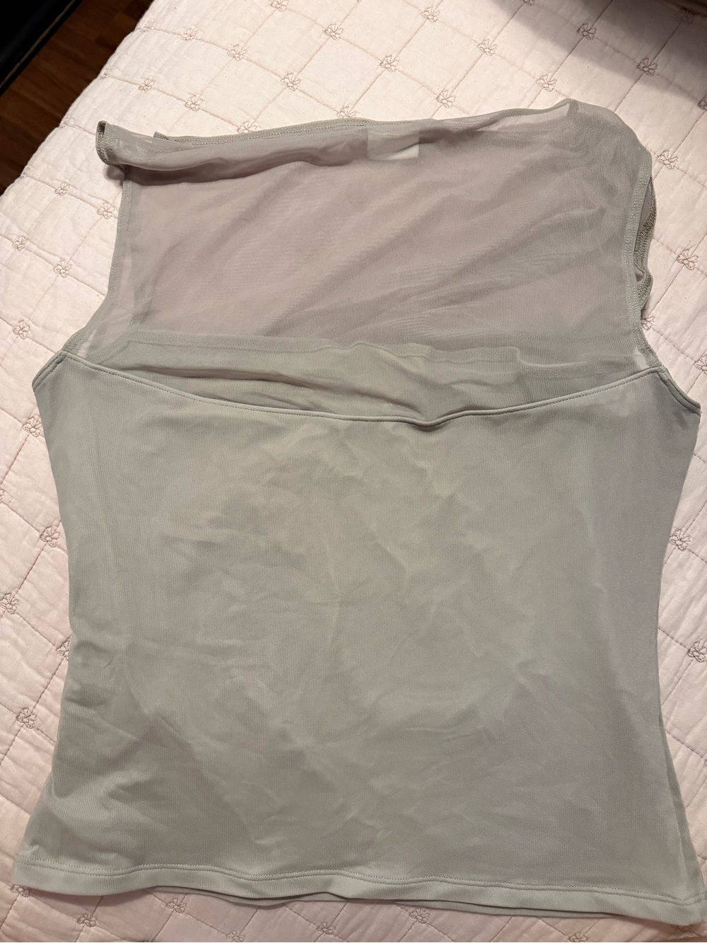 Abercrombie & Fitch Nude Sheer
Slash Tank Top